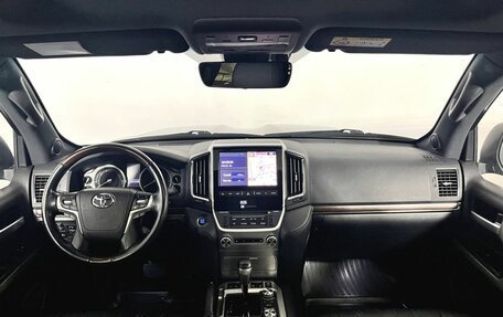 Toyota Land Cruiser 200, 2020 год, 8 500 000 рублей, 15 фотография