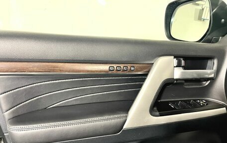 Toyota Land Cruiser 200, 2020 год, 8 500 000 рублей, 22 фотография