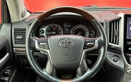 Toyota Land Cruiser 200, 2017 год, 5 990 000 рублей, 11 фотография