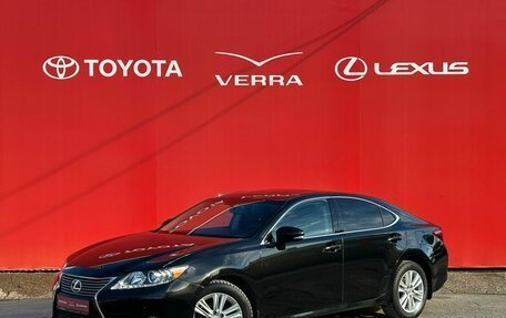Lexus ES VII, 2013 год, 1 975 000 рублей, 1 фотография