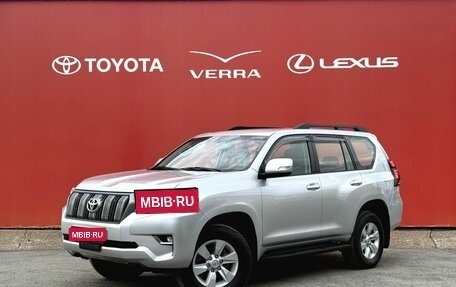 Toyota Land Cruiser Prado 150 рестайлинг 2, 2020 год, 5 460 000 рублей, 1 фотография