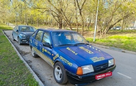 ИЖ 2126 «Ода», 2004 год, 85 000 рублей, 2 фотография