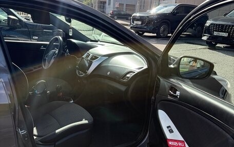 Hyundai Solaris II рестайлинг, 2013 год, 550 000 рублей, 7 фотография