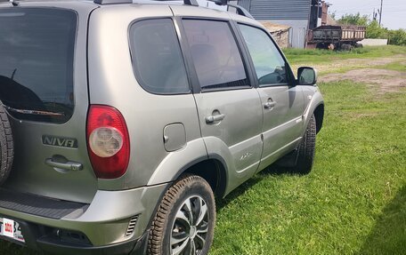 Chevrolet Niva I рестайлинг, 2011 год, 360 000 рублей, 4 фотография