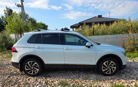 Volkswagen Tiguan II, 2018 год, 2 800 000 рублей, 7 фотография