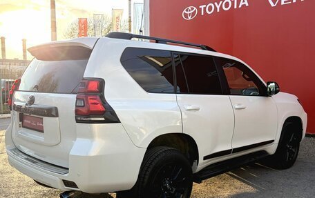 Toyota Land Cruiser Prado 150 рестайлинг 2, 2015 год, 3 090 000 рублей, 6 фотография