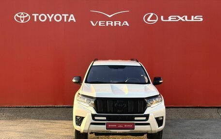 Toyota Land Cruiser Prado 150 рестайлинг 2, 2015 год, 3 090 000 рублей, 5 фотография