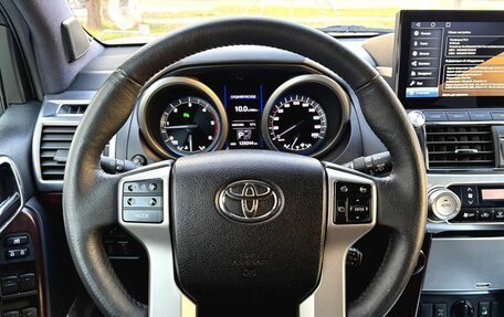 Toyota Land Cruiser Prado 150 рестайлинг 2, 2015 год, 3 090 000 рублей, 12 фотография