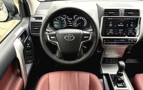 Toyota Land Cruiser Prado 150 рестайлинг 2, 2020 год, 5 460 000 рублей, 15 фотография