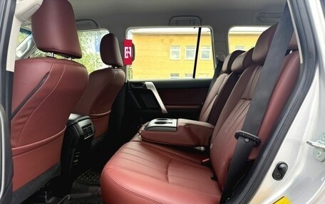 Toyota Land Cruiser Prado 150 рестайлинг 2, 2020 год, 5 460 000 рублей, 28 фотография