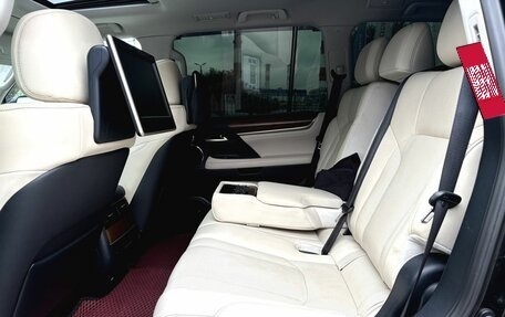 Lexus LX III, 2016 год, 6 140 000 рублей, 18 фотография