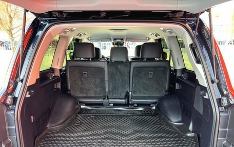 Toyota Land Cruiser 200, 2019 год, 6 170 000 рублей, 9 фотография