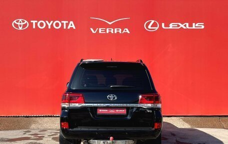 Toyota Land Cruiser 200, 2018 год, 5 860 000 рублей, 4 фотография