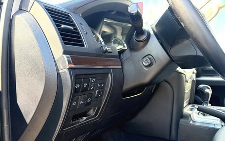 Toyota Land Cruiser 200, 2018 год, 5 860 000 рублей, 14 фотография