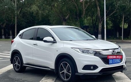 Honda Vezel, 2022 год, 1 649 000 рублей, 2 фотография