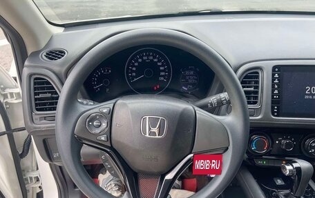 Honda Vezel, 2022 год, 1 649 000 рублей, 9 фотография