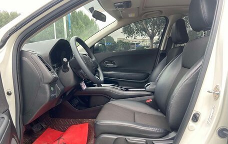 Honda Vezel, 2022 год, 1 649 000 рублей, 13 фотография