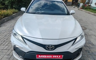 Toyota Camry, 2021 год, 3 100 000 рублей, 1 фотография