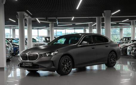 BMW 5 серия, 2023 год, 7 000 000 рублей, 1 фотография