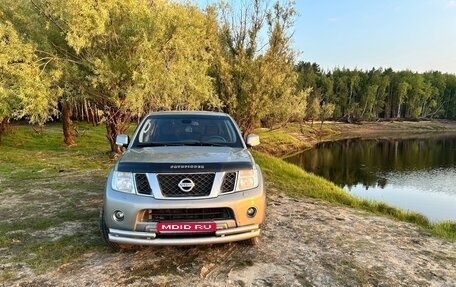 Nissan Pathfinder, 2012 год, 1 580 000 рублей, 1 фотография