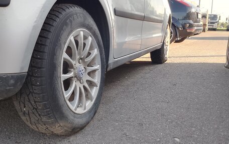 Volkswagen Polo IV рестайлинг, 2002 год, 200 000 рублей, 9 фотография