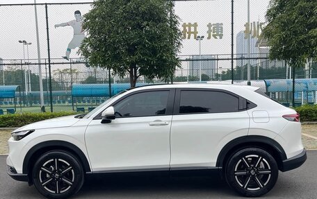 Honda Vezel, 2023 год, 1 648 000 рублей, 5 фотография