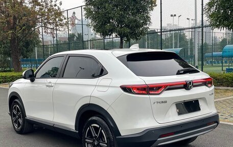 Honda Vezel, 2023 год, 1 648 000 рублей, 6 фотография