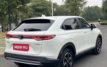 Honda Vezel, 2023 год, 1 648 000 рублей, 8 фотография