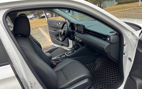 Honda Vezel, 2023 год, 1 648 000 рублей, 15 фотография