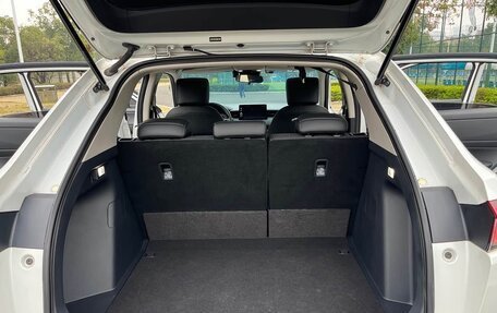 Honda Vezel, 2023 год, 1 648 000 рублей, 22 фотография