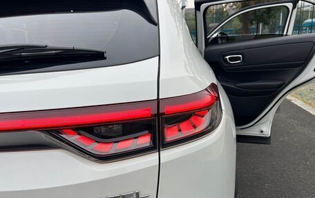 Honda Vezel, 2023 год, 1 648 000 рублей, 25 фотография