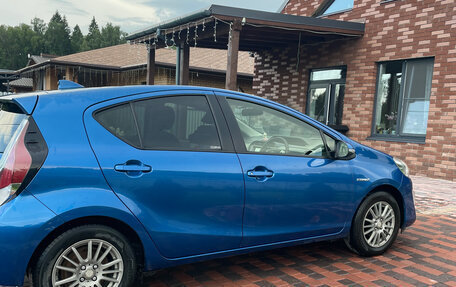 Toyota Aqua I, 2014 год, 950 000 рублей, 3 фотография
