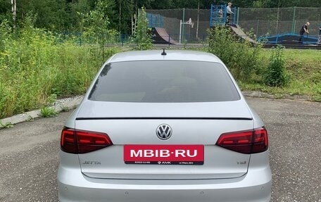 Volkswagen Jetta VI, 2014 год, 1 290 000 рублей, 5 фотография