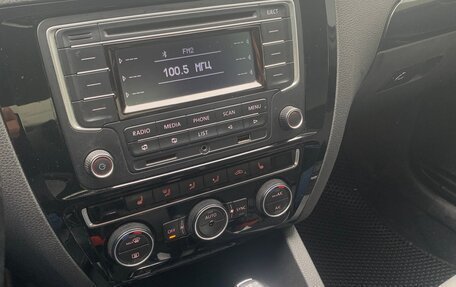 Volkswagen Jetta VI, 2014 год, 1 290 000 рублей, 6 фотография