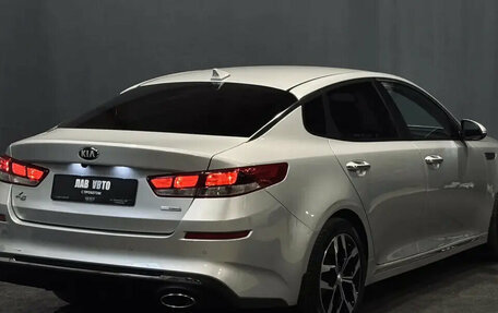 KIA K5 II, 2018 год, 1 740 000 рублей, 6 фотография
