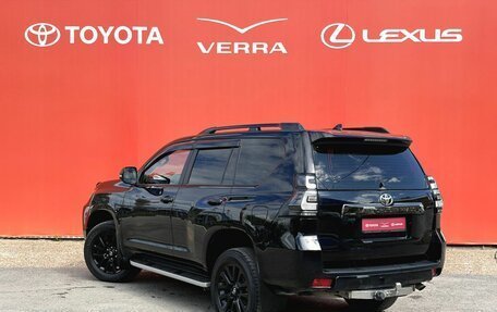 Toyota Land Cruiser Prado 150 рестайлинг 2, 2021 год, 6 420 000 рублей, 3 фотография