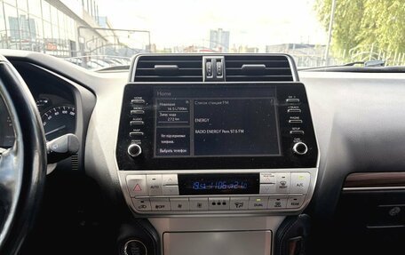 Toyota Land Cruiser Prado 150 рестайлинг 2, 2021 год, 6 420 000 рублей, 11 фотография