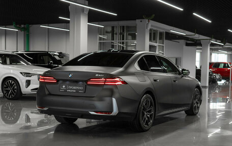 BMW 5 серия, 2023 год, 7 000 000 рублей, 5 фотография