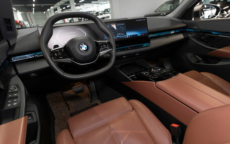 BMW 5 серия, 2023 год, 7 000 000 рублей, 7 фотография