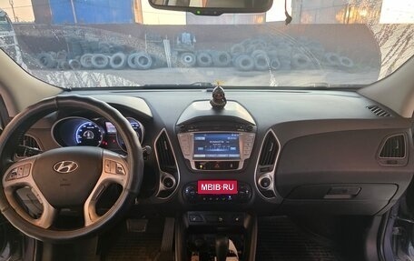 Hyundai ix35 I рестайлинг, 2012 год, 1 000 000 рублей, 8 фотография