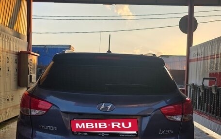 Hyundai ix35 I рестайлинг, 2012 год, 1 000 000 рублей, 4 фотография