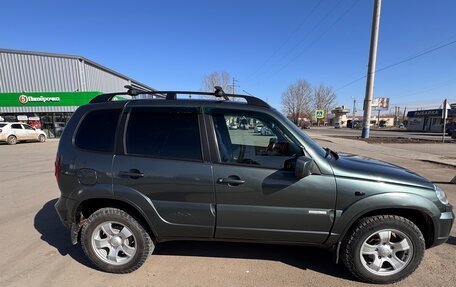 Chevrolet Niva I рестайлинг, 2011 год, 650 000 рублей, 2 фотография