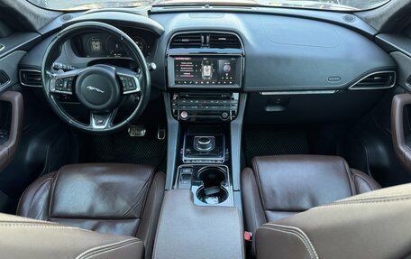 Jaguar F-Pace, 2016 год, 2 800 000 рублей, 12 фотография