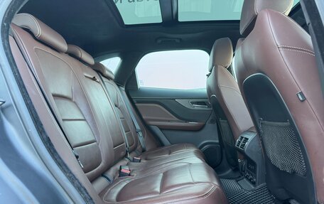 Jaguar F-Pace, 2016 год, 2 800 000 рублей, 18 фотография