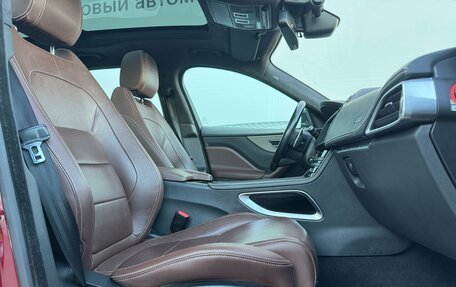 Jaguar F-Pace, 2016 год, 2 800 000 рублей, 17 фотография