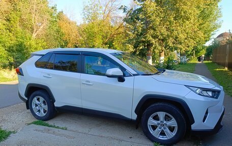 Toyota RAV4, 2020 год, 3 350 000 рублей, 5 фотография