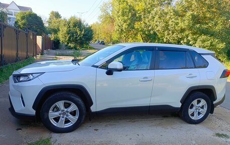 Toyota RAV4, 2020 год, 3 350 000 рублей, 4 фотография