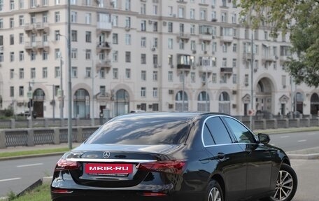 Mercedes-Benz E-Класс, 2021 год, 2 830 000 рублей, 2 фотография