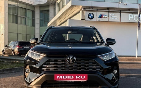 Toyota RAV4, 2020 год, 2 997 000 рублей, 3 фотография