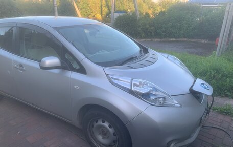Nissan Leaf I, 2011 год, 1 400 000 рублей, 5 фотография